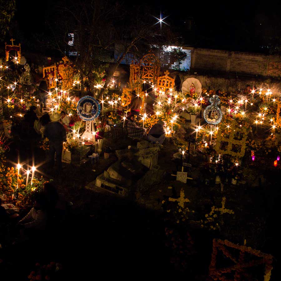 Noche-de-Muertos-Michoacan