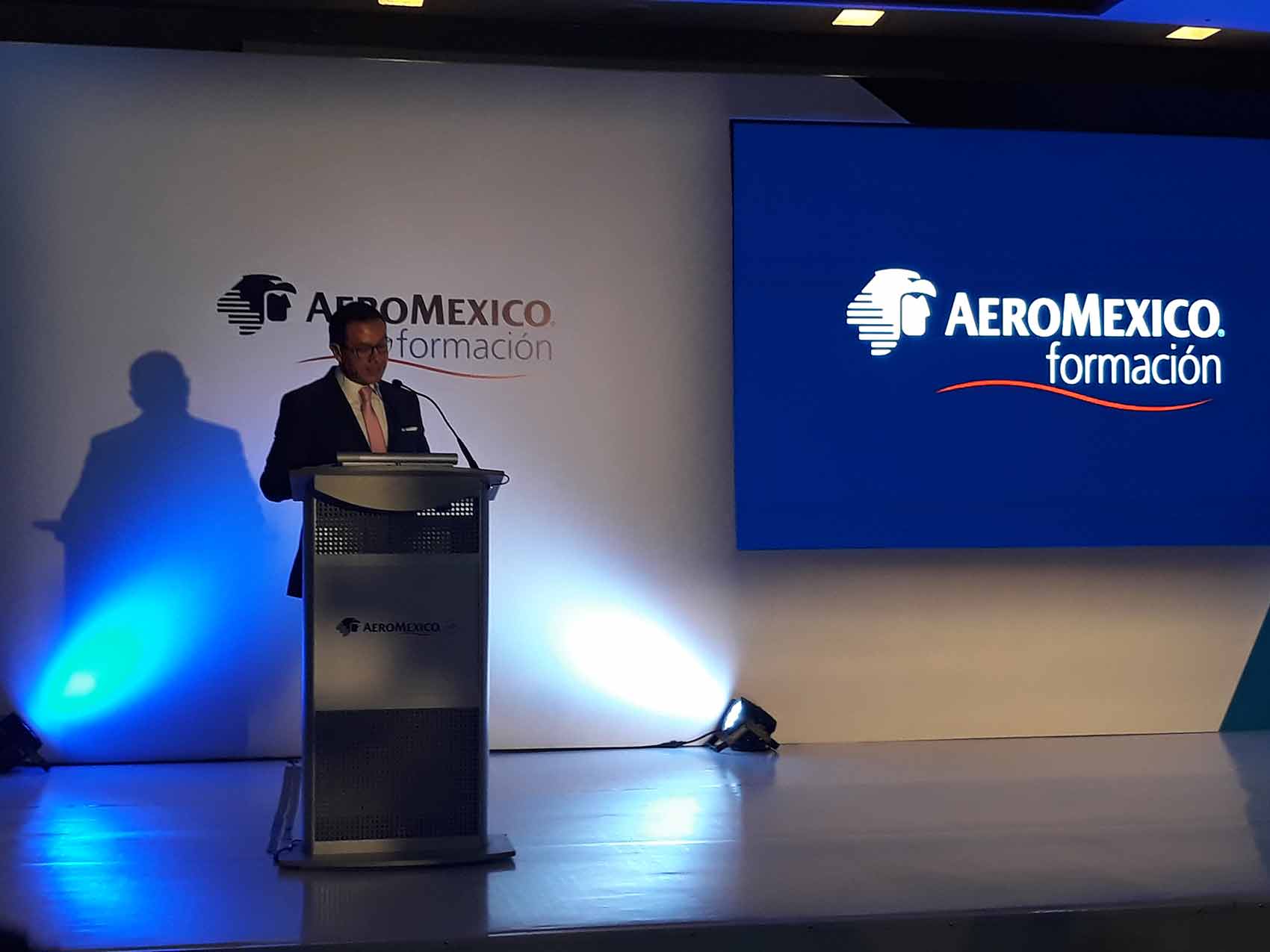 Aeromérico lanza las carreras de Piloto Aviador y Sobrecargo