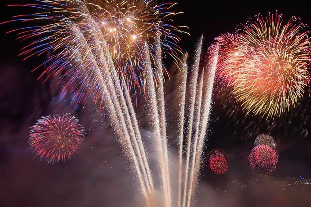 Manzanillo-se-Ilumina