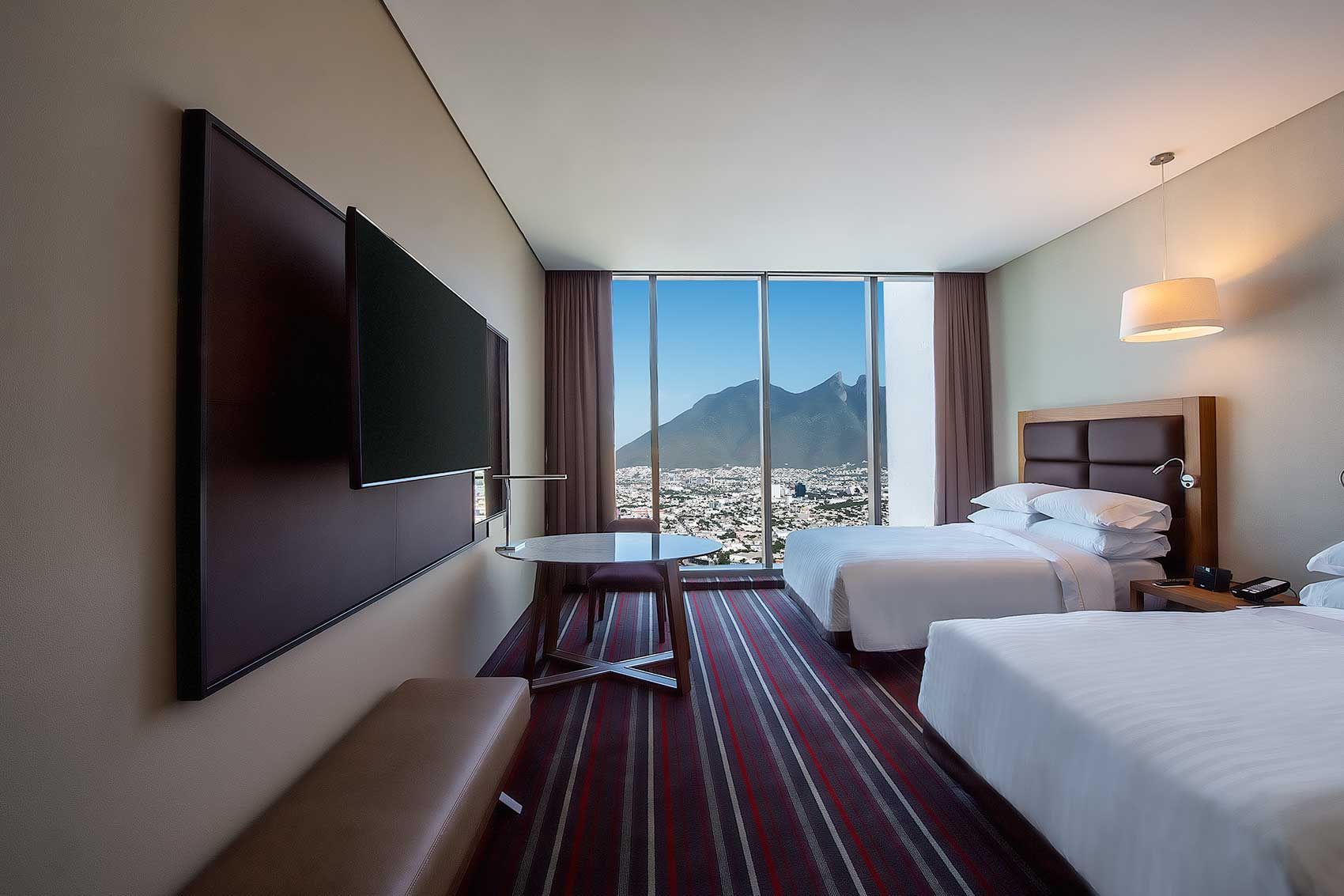 Monterrey-reabre-su-hotelería
